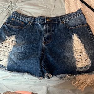 BRAND NEW kittenish denim shorts